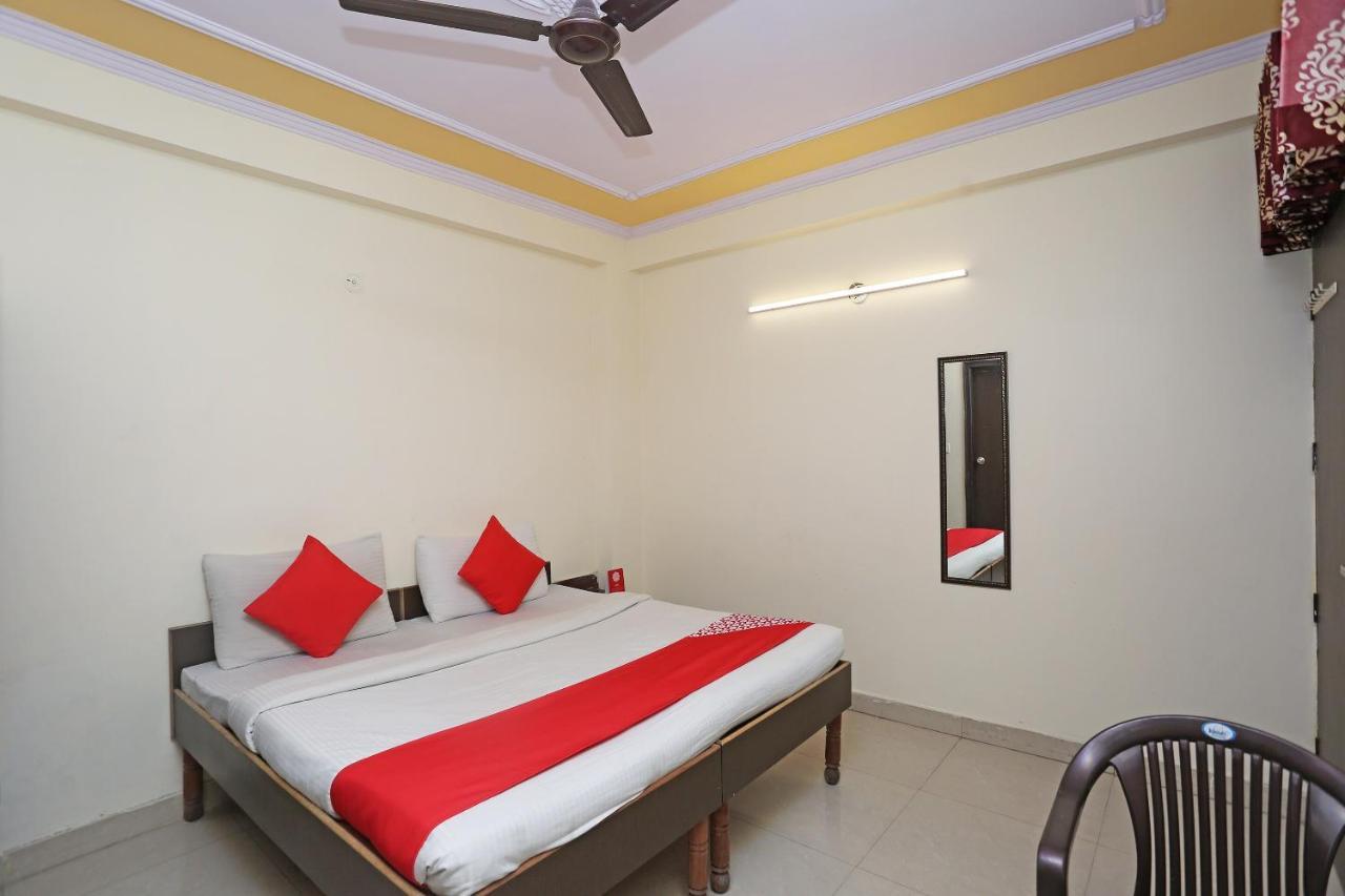 Hotel O Airport Plaza By Palace New Delhi Exterior photo