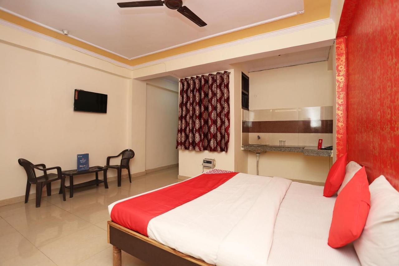 Hotel O Airport Plaza By Palace New Delhi Exterior photo